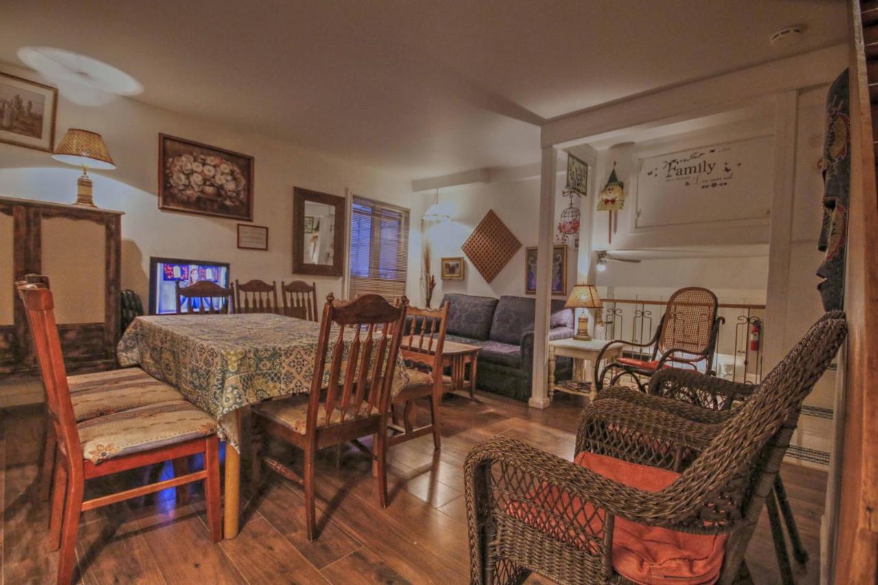 Vieille Maison Rustique Espace Interessant Квебек Екстериор снимка
