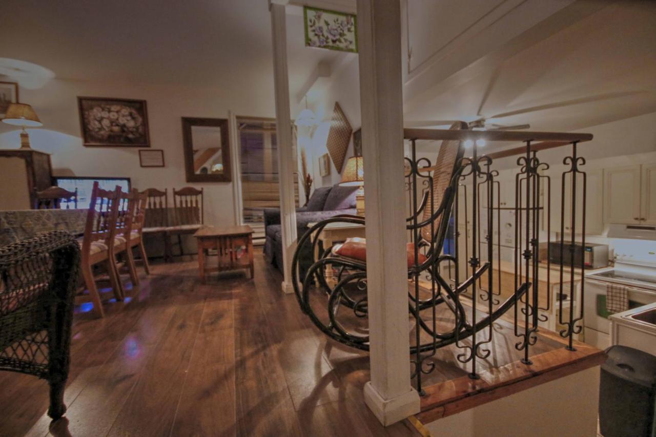 Vieille Maison Rustique Espace Interessant Квебек Екстериор снимка